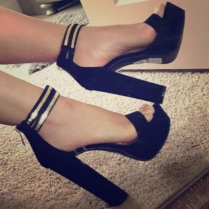 Platform black heels